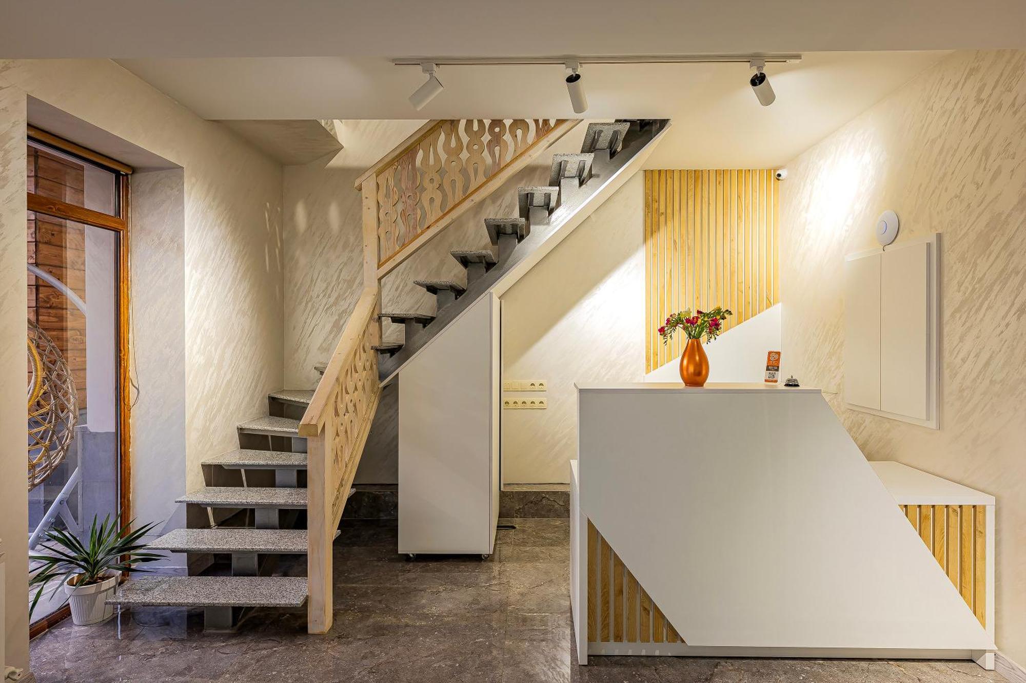Taniqinn Dilijan Hotel Экстерьер фото