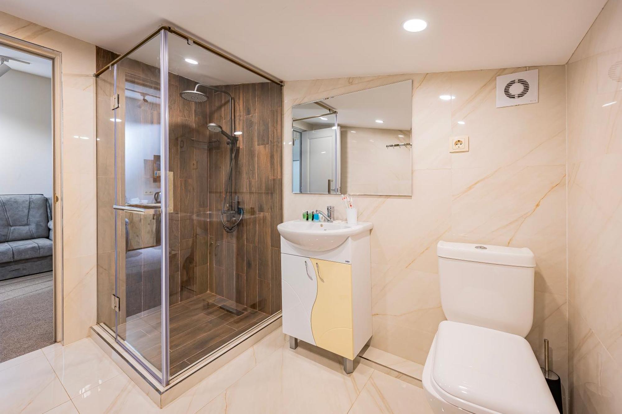 Taniqinn Dilijan Hotel Экстерьер фото
