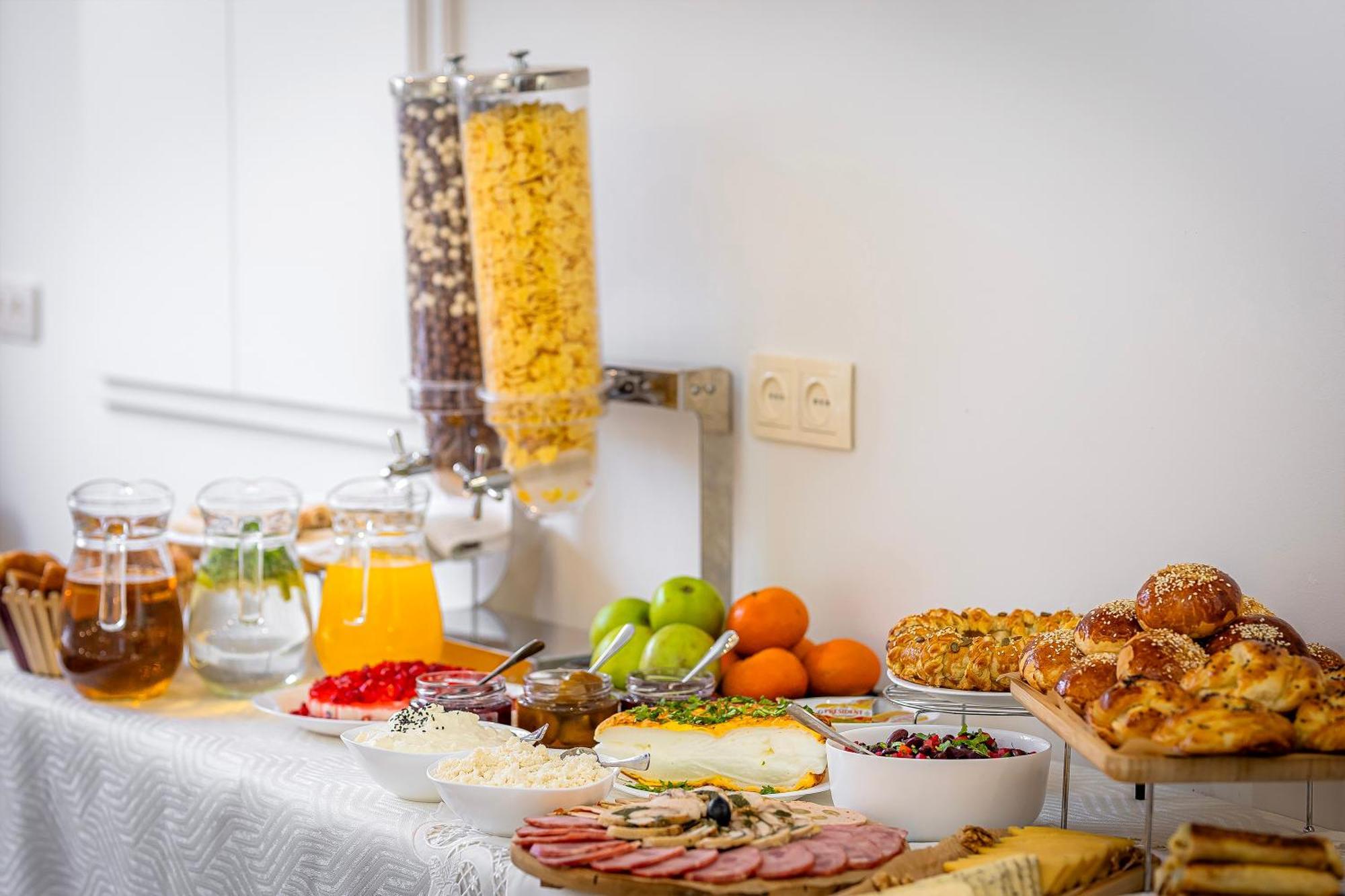 Taniqinn Dilijan Hotel Экстерьер фото